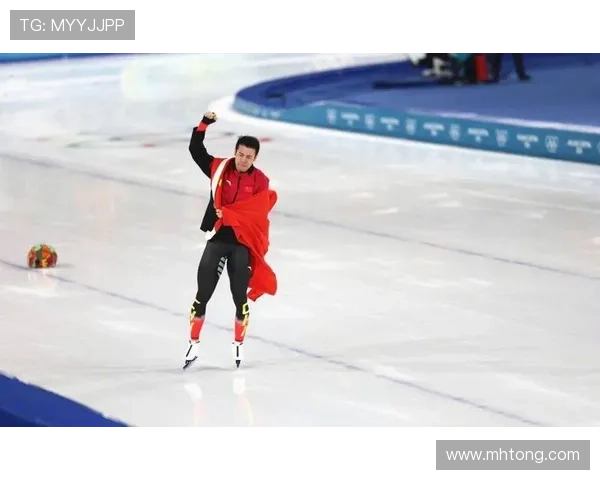 宁忠岩演绎全新男性魅力风尚